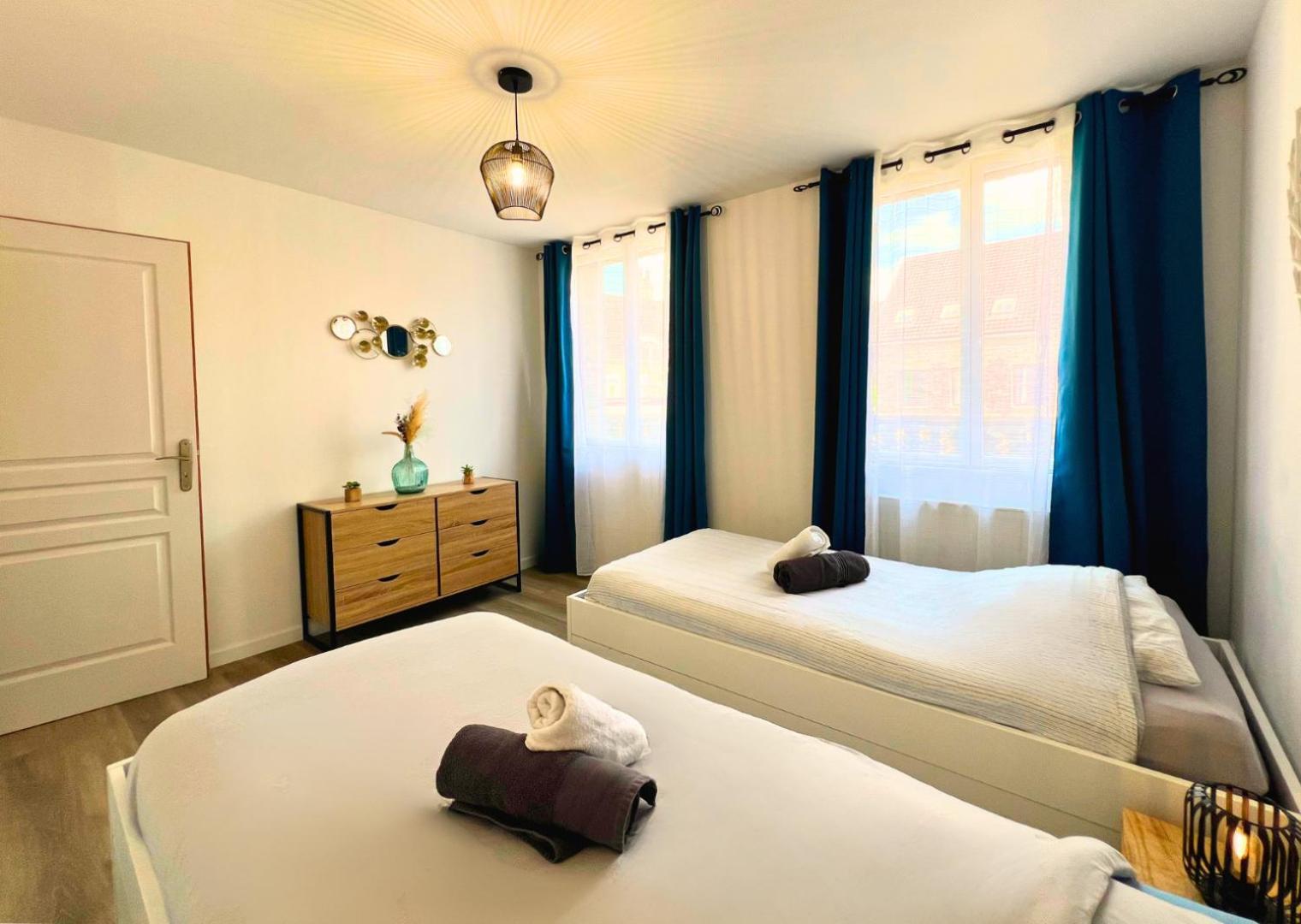 Le Spacieux A Saint-Omer - 2 Chambres, Centre Et Gare A Pied, Parking Gratuit Bagian luar foto