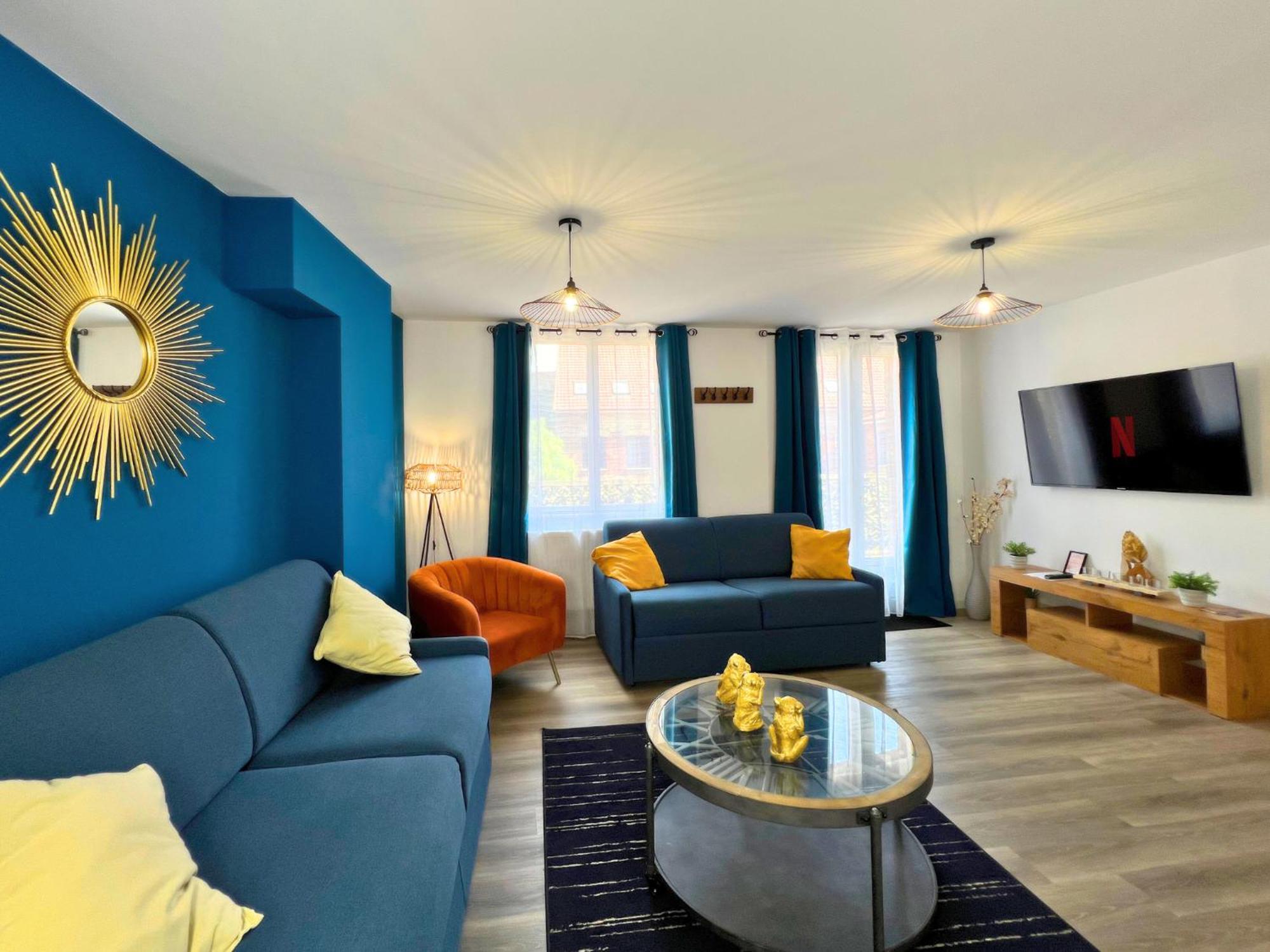 Le Spacieux A Saint-Omer - 2 Chambres, Centre Et Gare A Pied, Parking Gratuit Bagian luar foto